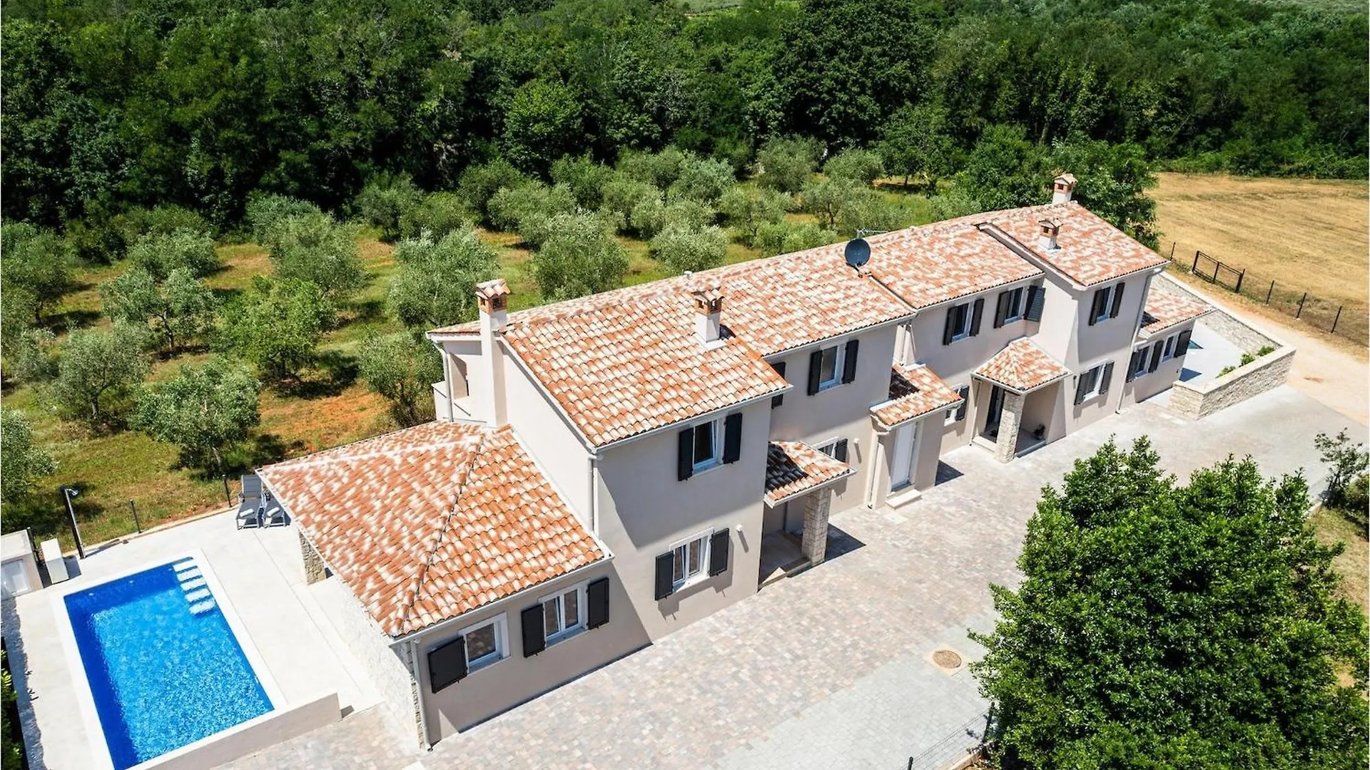 Villa Passiflora Bužinija